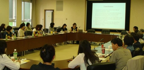 、ミシガン州立大学（ジェームズ・マディソン校）のアンナ・ペグラー・ゴードン先生の講演会